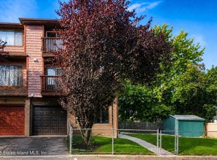 10 Kay Pl, Staten Island, NY 10305