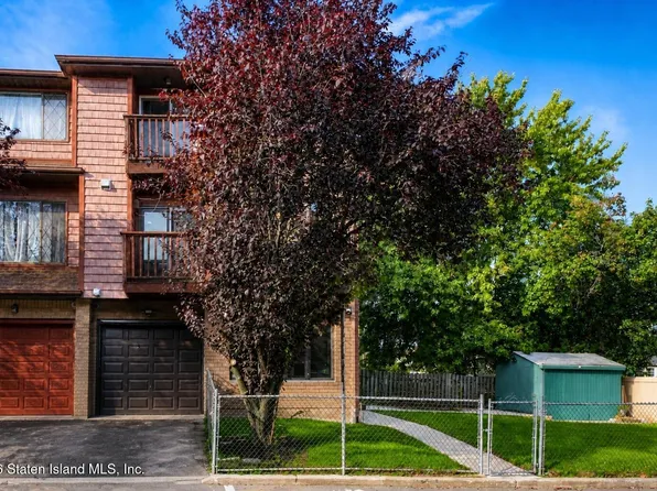 10 Kay Pl, Staten Island, NY 10305