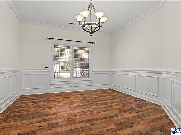 5th image of 3705 Bromfield St