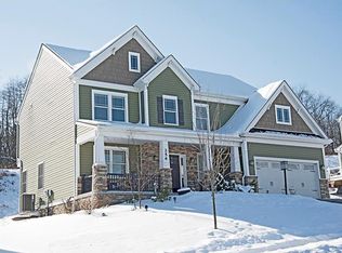 256 Estates Dr, Gibsonia, PA