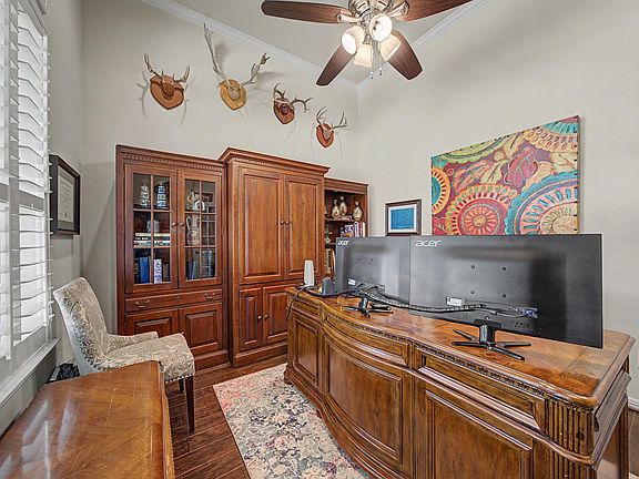 5th image of 2826 Delmar Terrace Dr