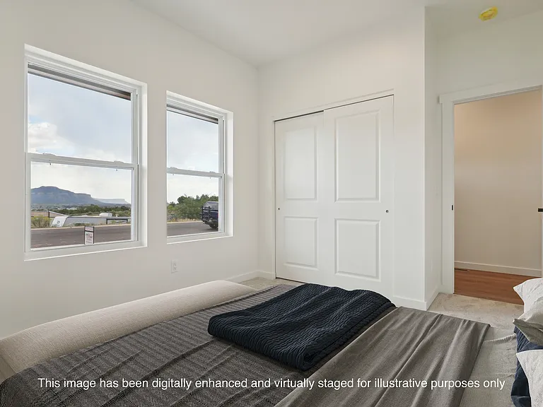 422 Jarrett Ave — Photo 9