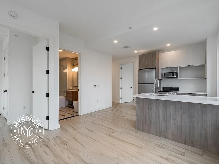 2718 Church Ave #409 — Photo 10