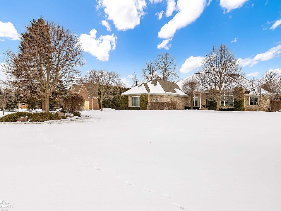 1st image of 308 Fairway Ct #48