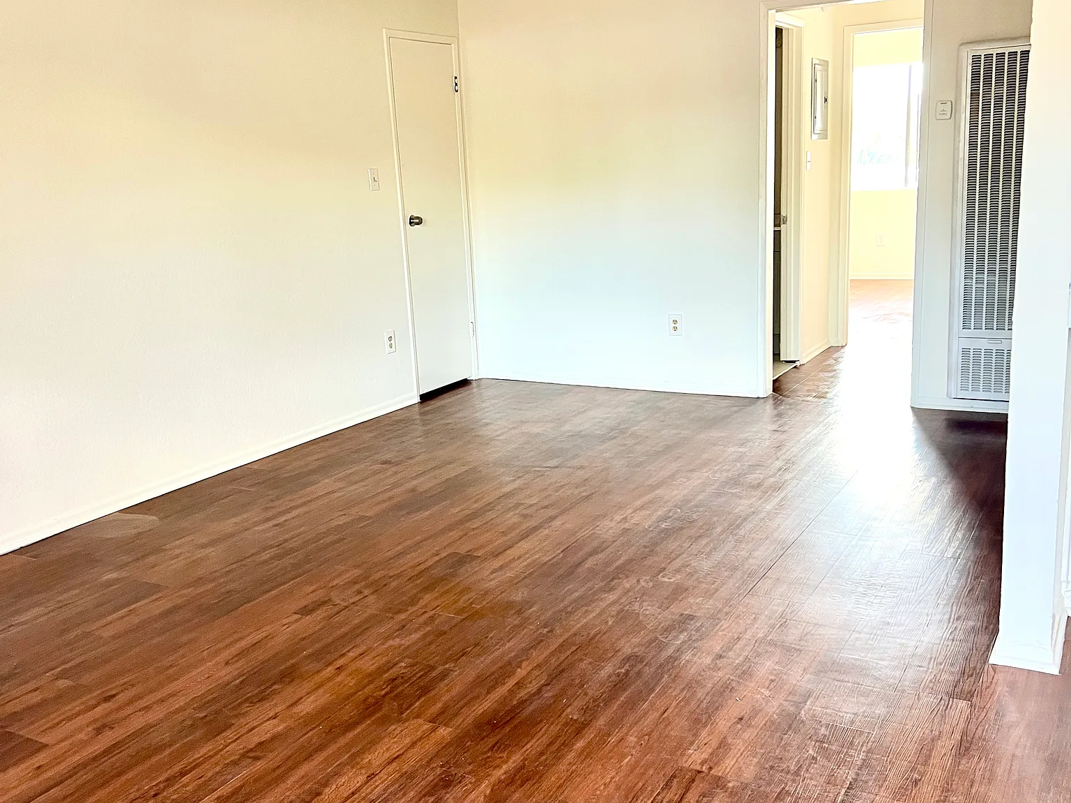2 bed, $2,300 — Photo 4