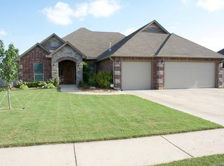 7313 E Louisville St, Broken Arrow, OK 74014