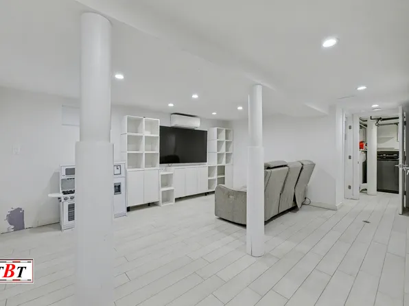 1836 East 27th Street image 27 of 34