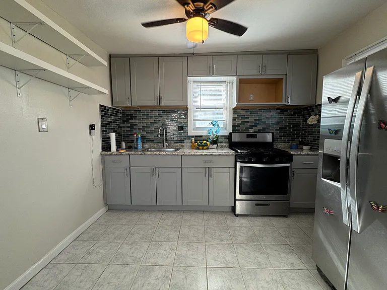 135-01 234th St #2 — Photo 3