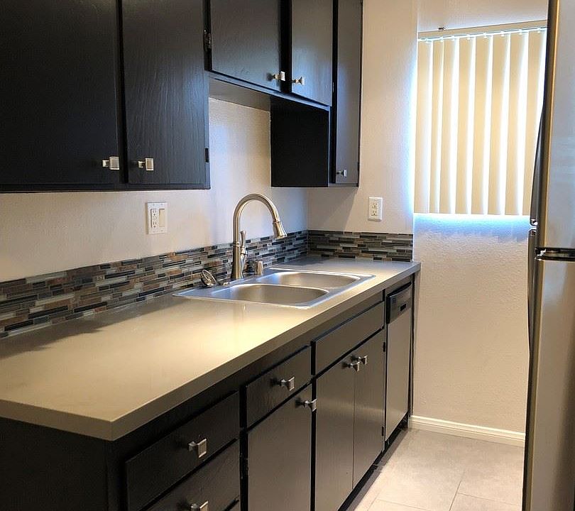 1st image of 4659 North Ave APT 03