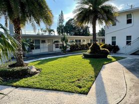 1077 SE 22nd Ave, Pompano Beach, FL