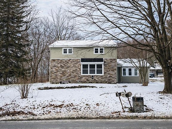 2nd image of 1898 Stanton Hill Road