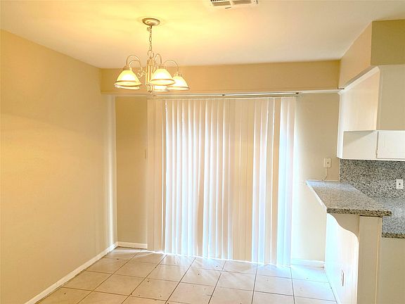 4th image of 1403 Blalock Rd APT 12