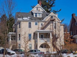 212 N 7th St, Stroudsburg, PA 18360