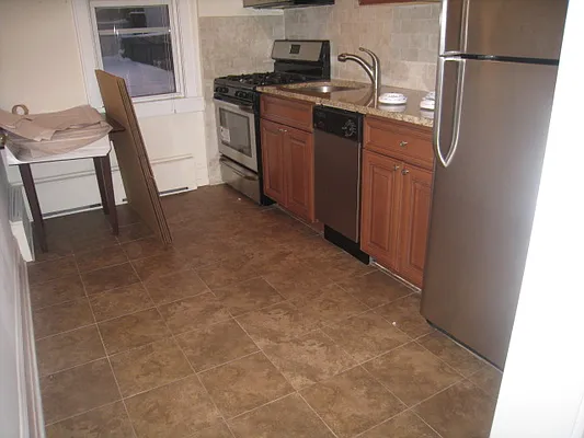 Rented by Alexiou Realty | media 7