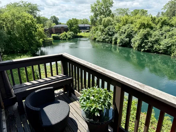 835 Waterview Cir APT 5, Vernon Hills, IL 60061
