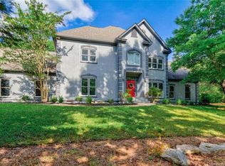 312 Mountain Summit Rd, Travelers Rest, SC 29690