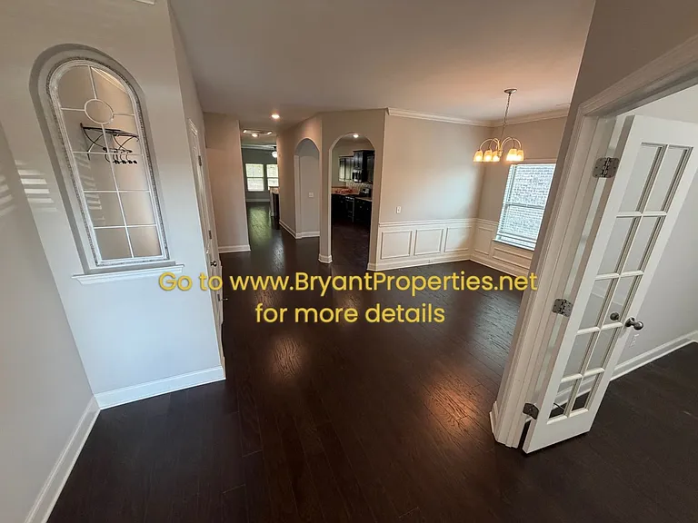 285 Blackthorn Ln — Photo 3