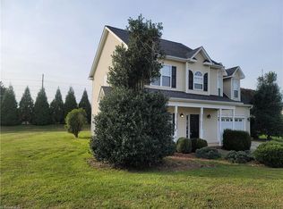142 Landis Ct, Mocksville, NC 27028