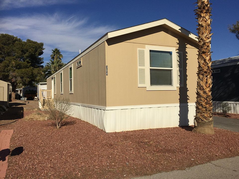 2016 3BR/2BA Spacious Single Wide