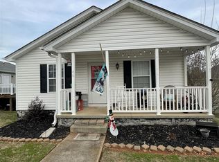 46 Church Ave, Inman, SC 29349