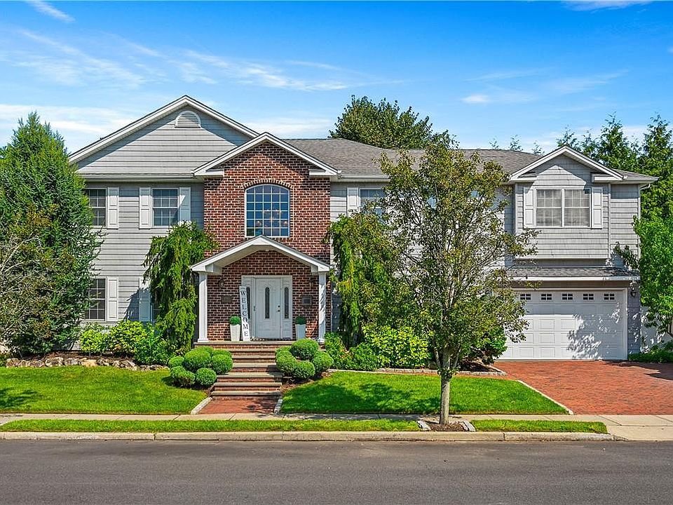 1st image of 2711 Beacon Hill Drive