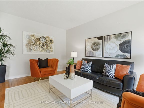 4th image of 28 Testa Rd