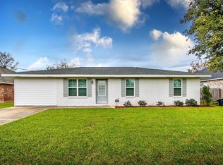 206 Diplomat Way, Thibodaux, LA 70301