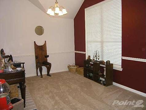 3rd image of 5208 Lake Grove Dr