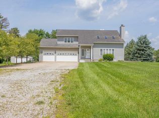 23251 McPhall Rd, Armada, MI 48005
