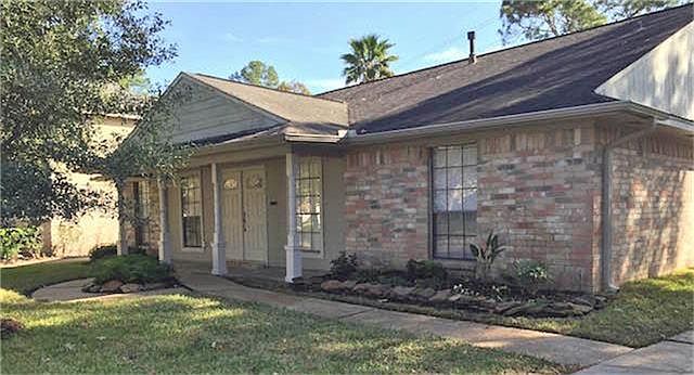 1st image of 8422 Pine Shores Dr