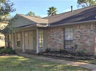 8422 Pine Shores Dr, Humble, TX 77346