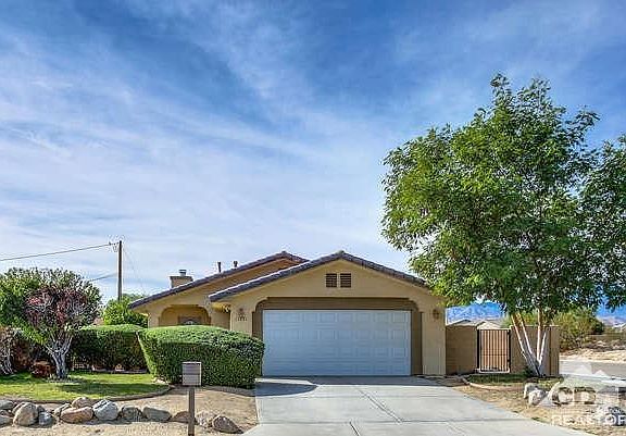 4th image of 15021 Avenida Monteflora