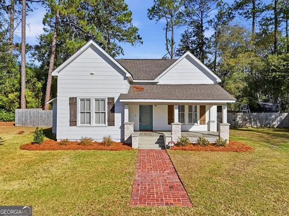 611 W 3rd St, Ocilla, GA 31774