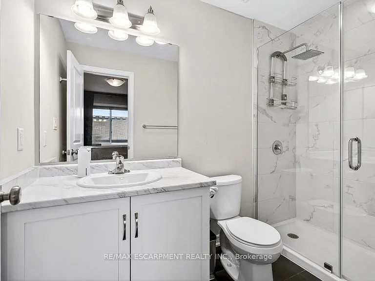 377 Glancaster Rd #16 — Photo 31