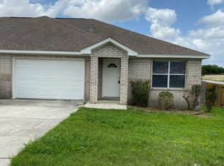 3008 Pine Valley Dr, New Braunfels, TX 78130