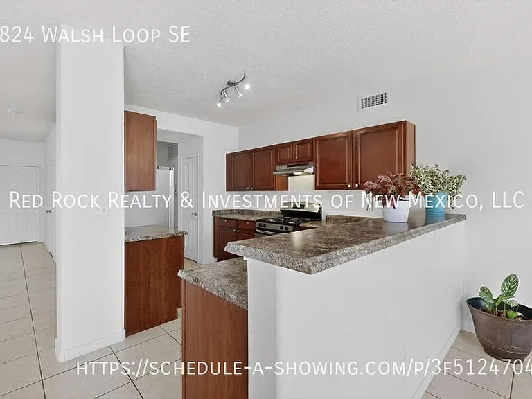 2824 Walsh Loop SE — Photo 15