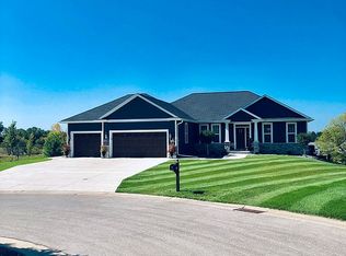 86 Easterlies Ct, Fond Du Lac, WI 54937