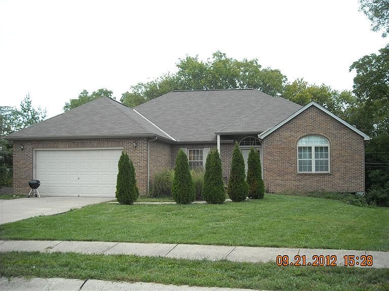 2nd image of 241 W Dilcrest Cir