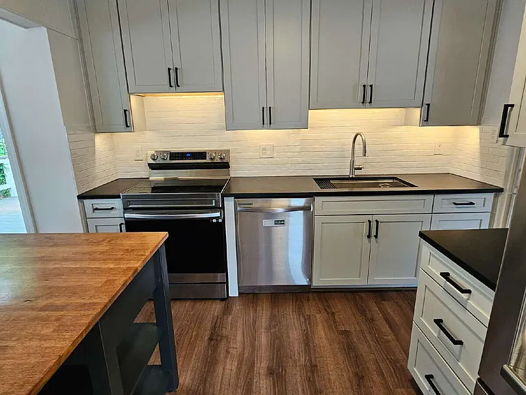 31400 Lyons Cir W — Photo 11