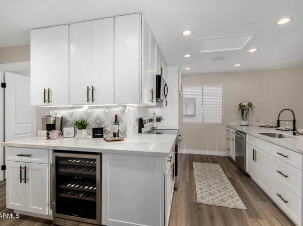 5022 E Magic Stone Drive, Phoenix, AZ 85044