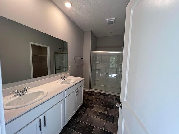 5th image of 5822 Wynnewood Dr