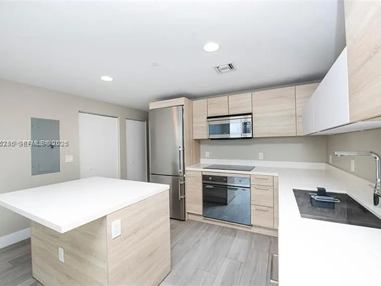 16385 Biscayne Blvd #2616 — Photo 9