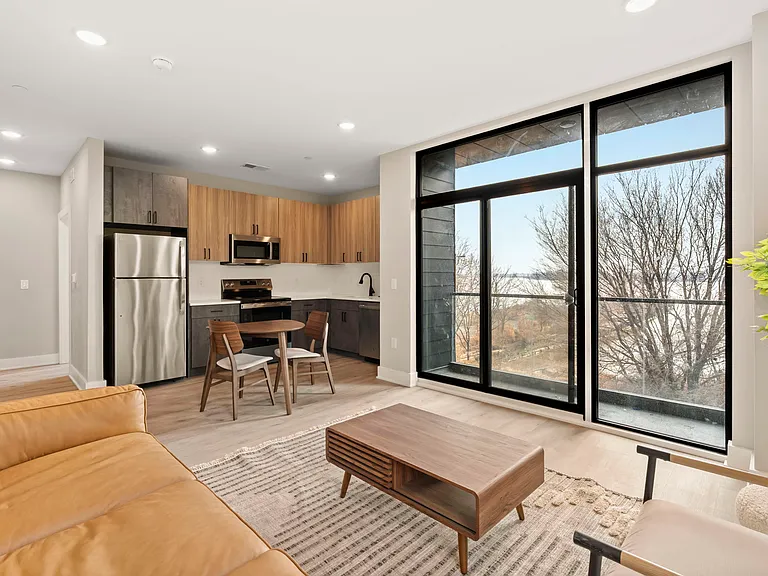 Residences at Pier 40 — Photo 28