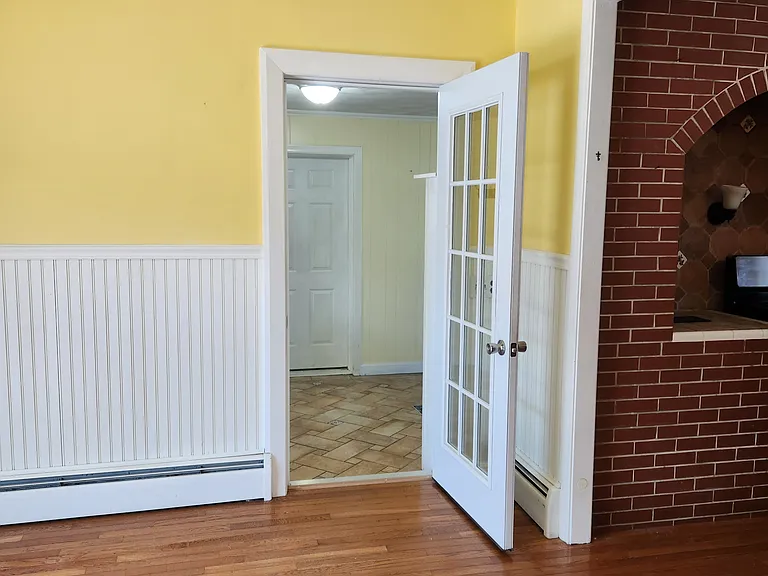 35 Fairview Ave #1 — Photo 4
