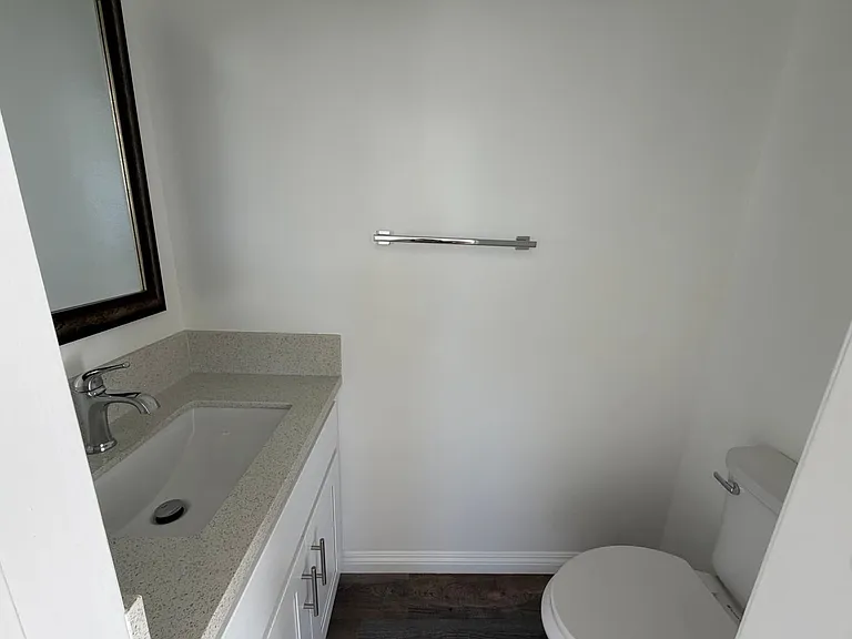 1916 Harriman Ln — Photo 15