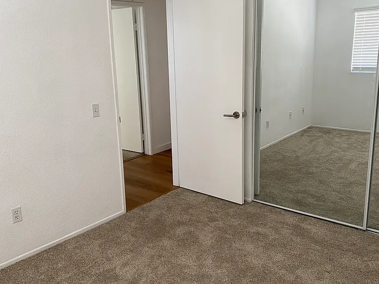 11225 La Maida St #2 — Photo 25