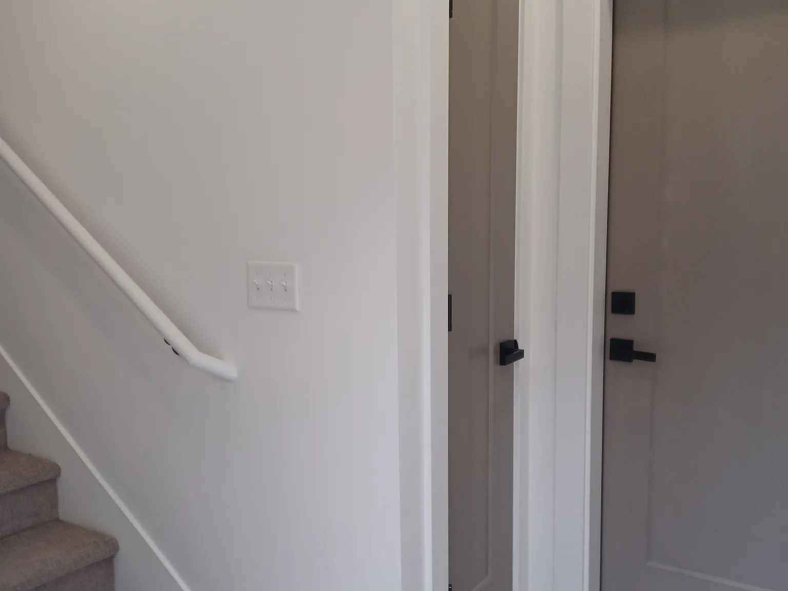 2 bed, 2.5 bath, 1227 sqft, $2,199 — Photo 1