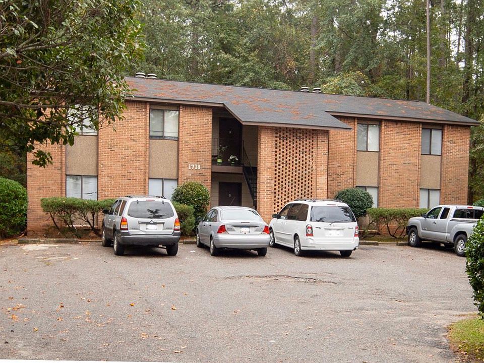 1st image of 1718 Horseshoe Dr APT D