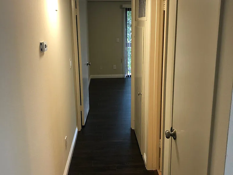 1127 Winchester Ave #4 — Photo 12