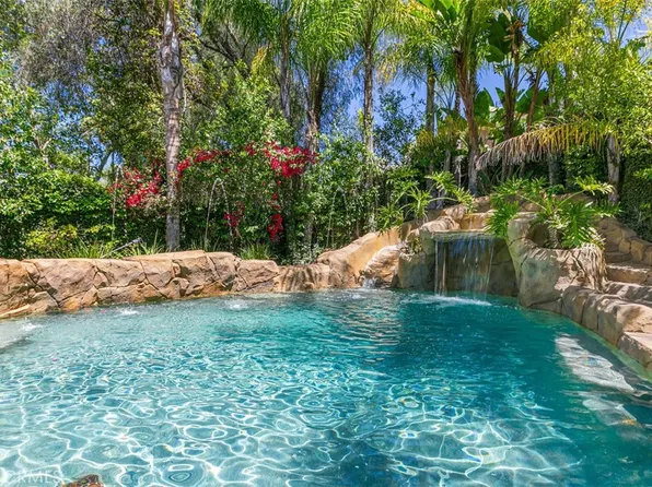 1 Pleasanton Ln, Mission Viejo, CA 92694